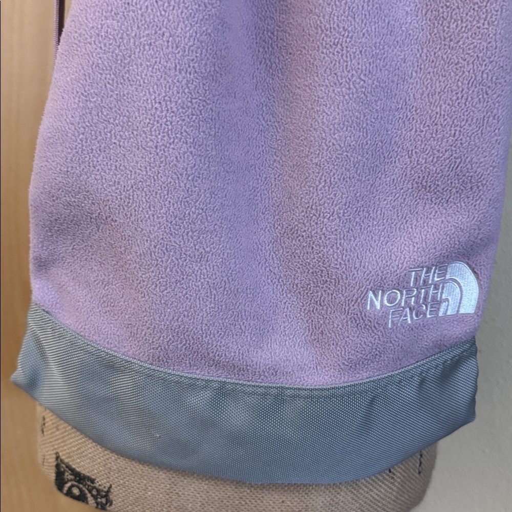 The North Face Cinch Pull String Closure Backpack… - image 3